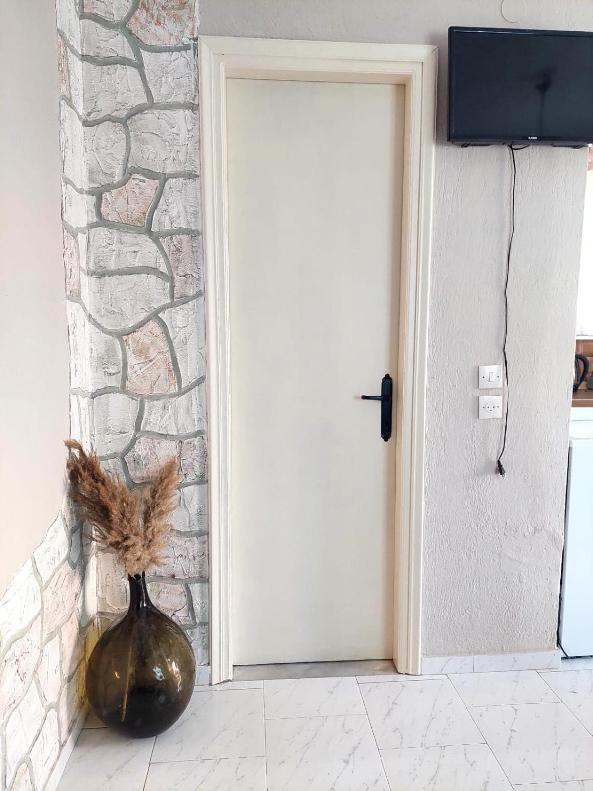 Georgia Apartments Stafylos Ngoại thất bức ảnh